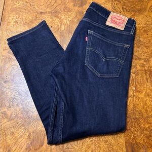 listing-status-banner